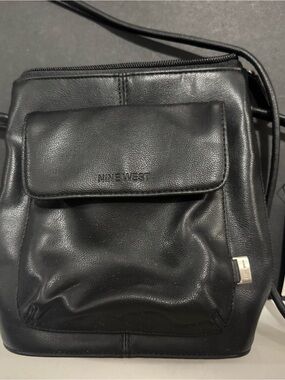 Nine West Dynamic Pockets Mini Black Crossbody! New with tags